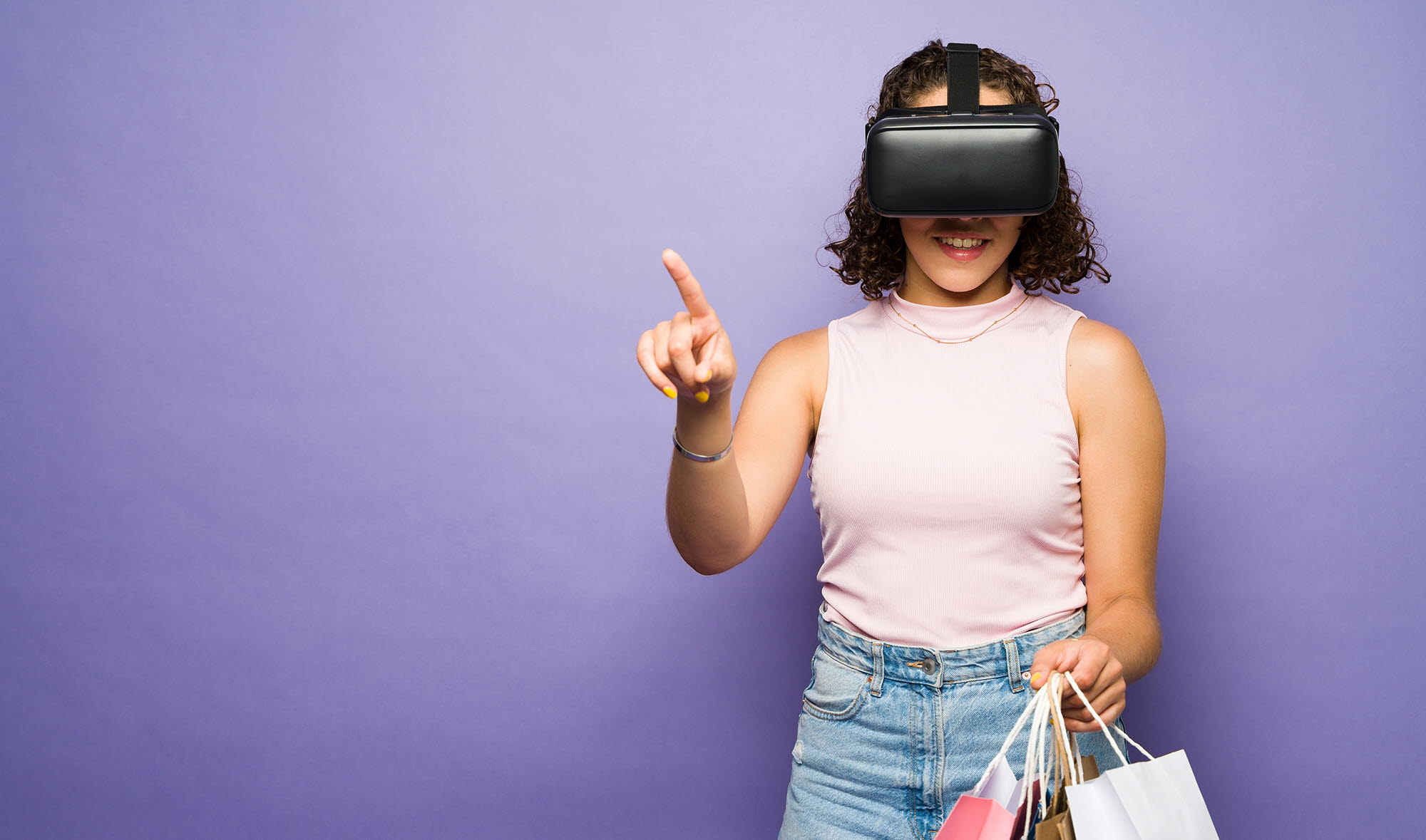 Virtual shopping with VR headset