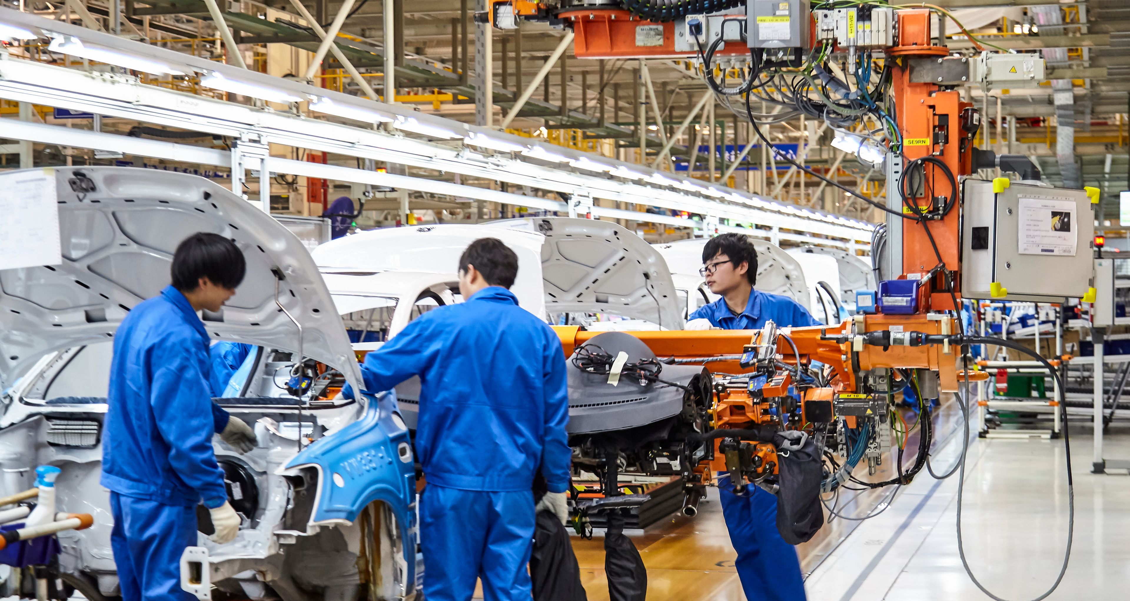 Assembly line car industry